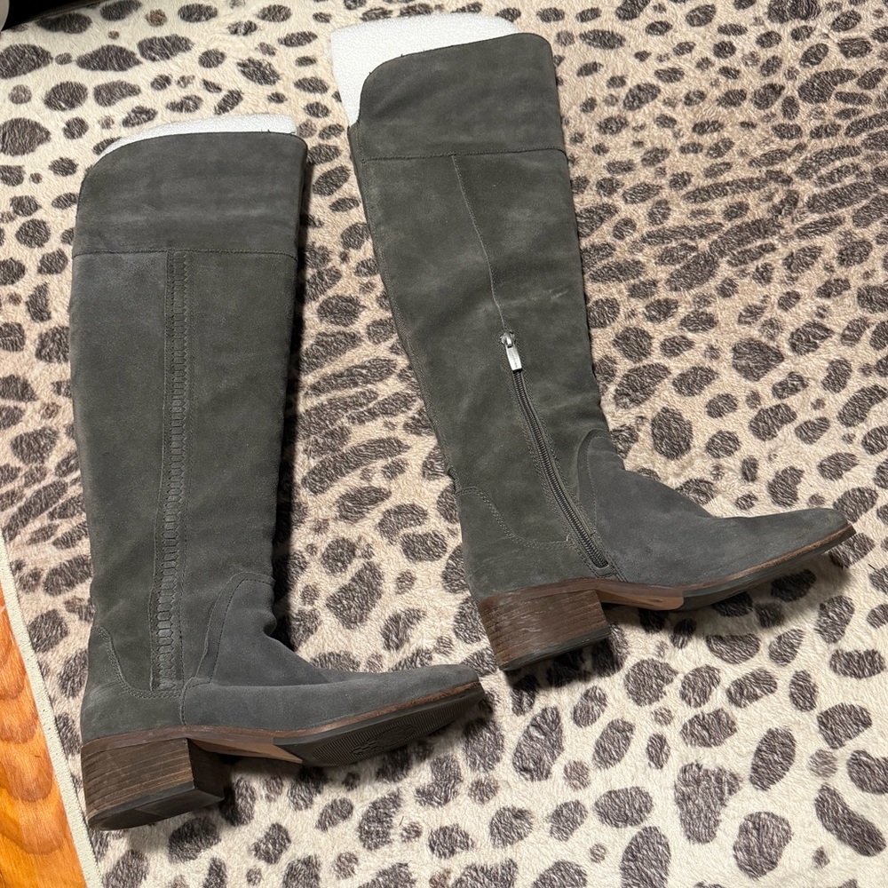 Gray Suede Knee-High Vince Camuto Boots 🩶 - Picture 2 of 10